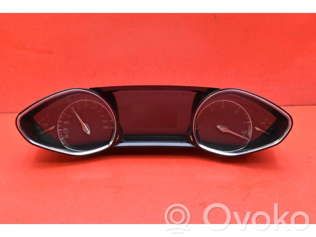 Peugeot 308 Speedometer (instrument cluster) 