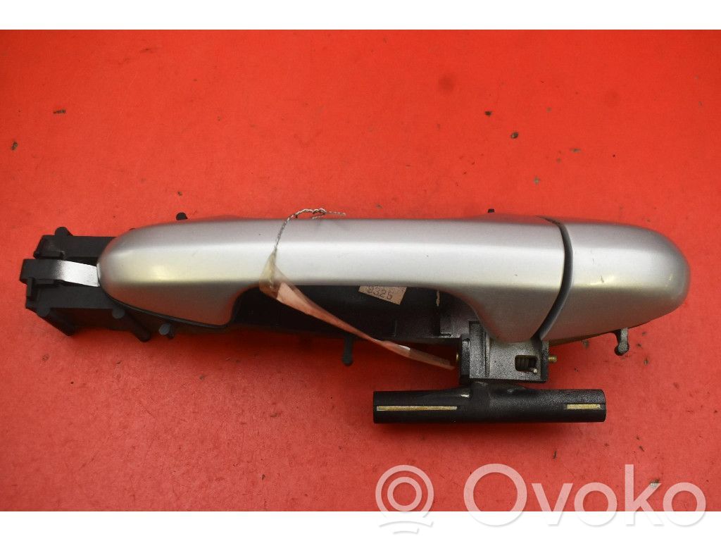 Chrysler Pacifica Manecilla externa puerta delantera 