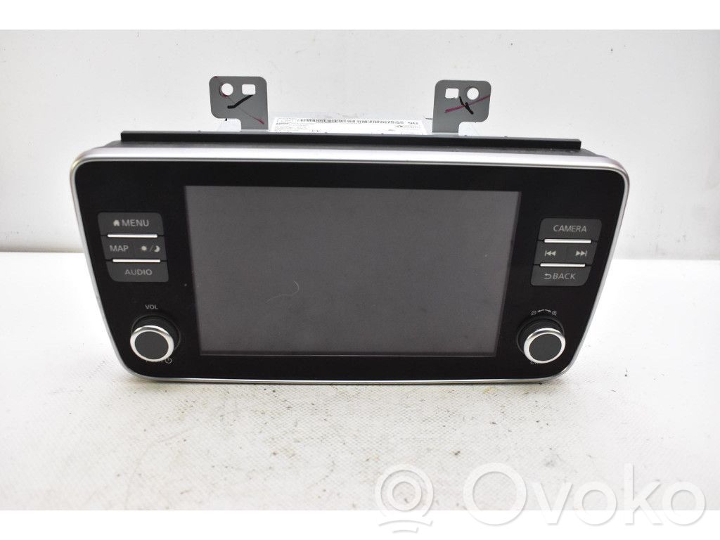 Nissan Leaf I (ZE0) Panel / Radioodtwarzacz CD/DVD/GPS 