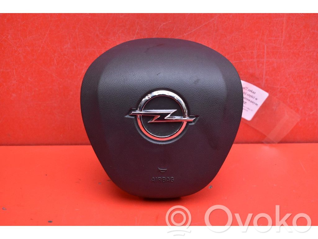 Opel Corsa E Vairo oro pagalvė 