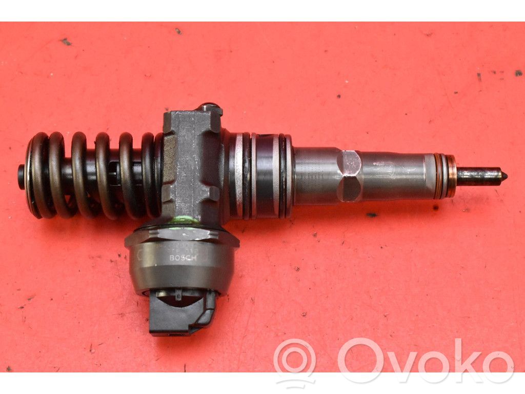 Volkswagen PASSAT B5.5 Iniettore