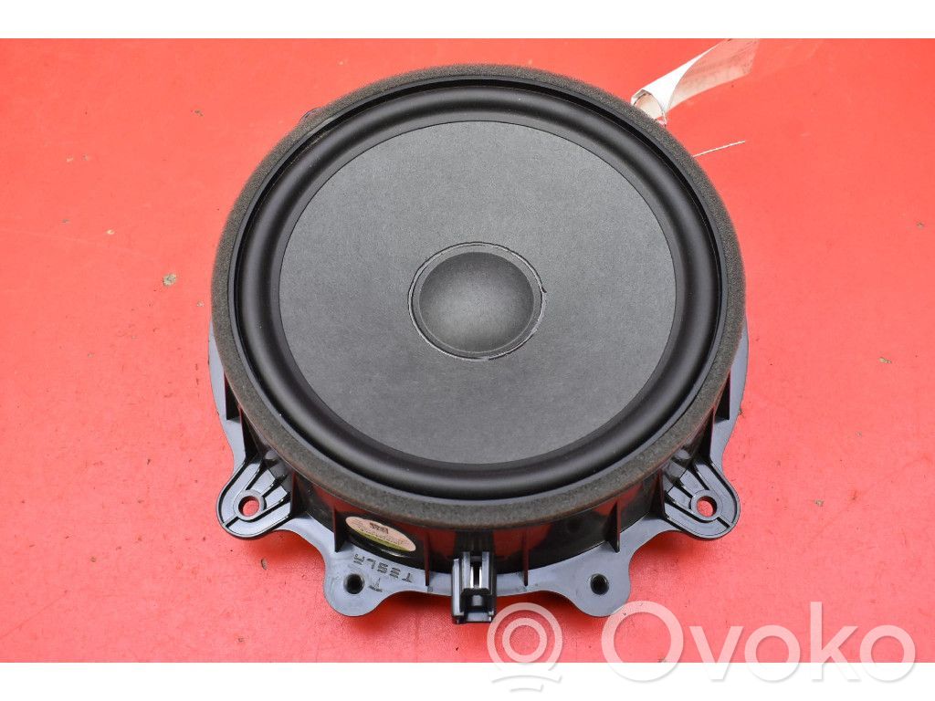 Tesla Model Y Subwoofer 