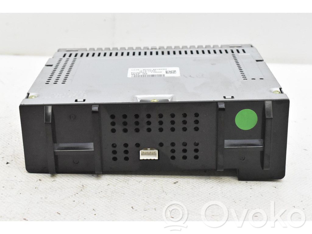 Bedford Astra Panel / Radioodtwarzacz CD/DVD/GPS 