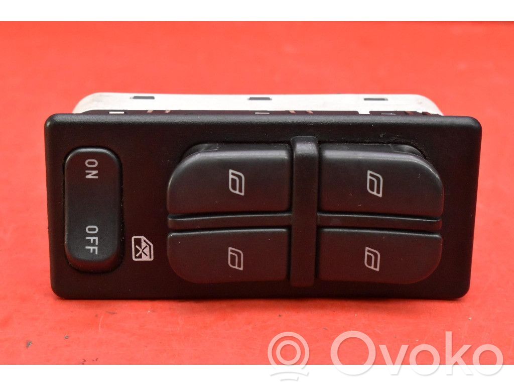Electric window control switch   4616082,4616082