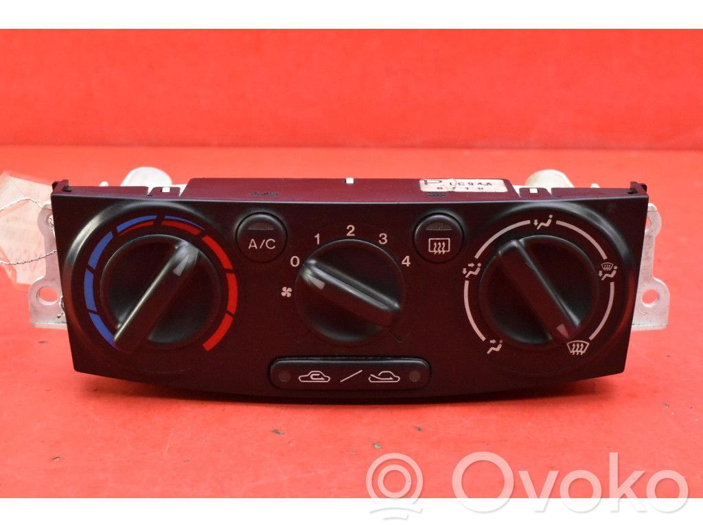 Mazda MPV II LW Climate control unit 