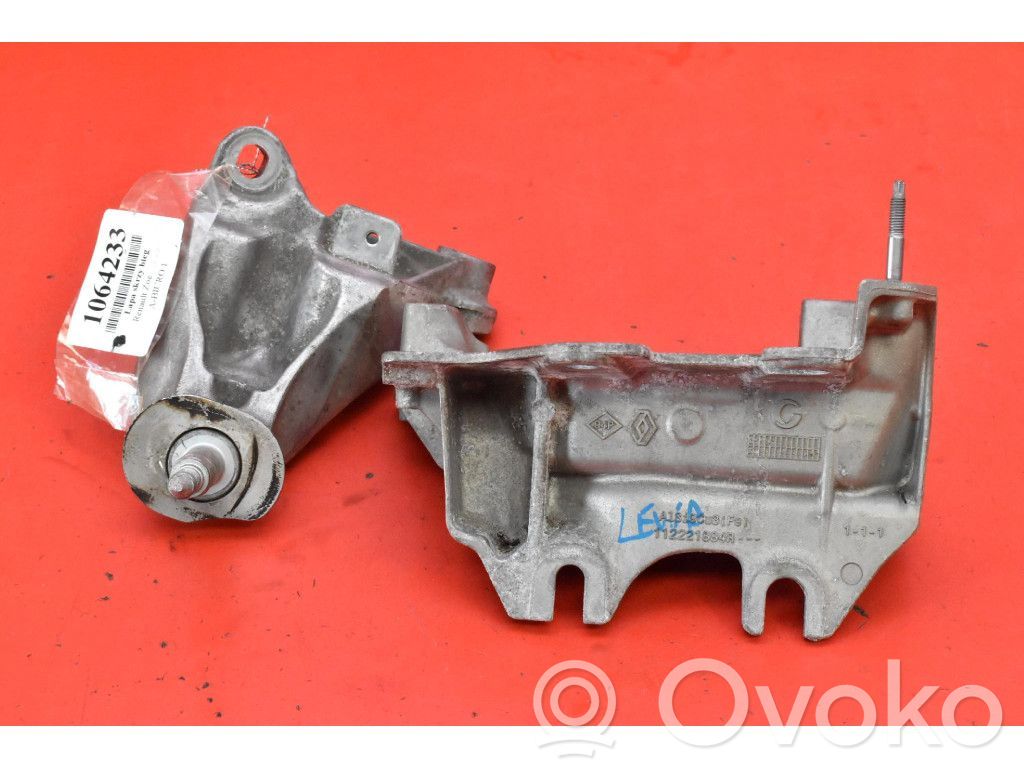 Renault Zoe Gearbox mounting bracket 