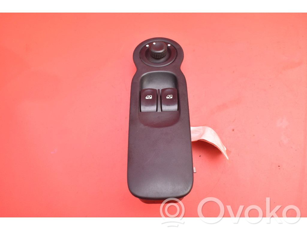 Renault Modus Electric window control switch 