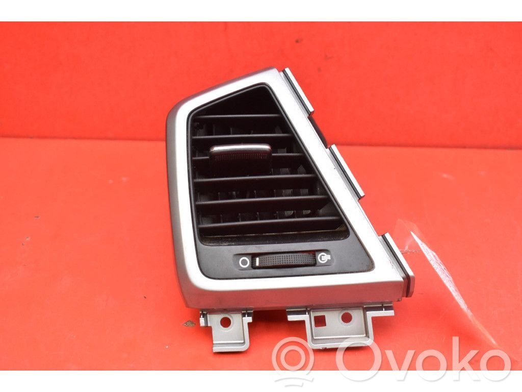 Hyundai Tucson JM Grilă ventilație/ramă laterală bord 