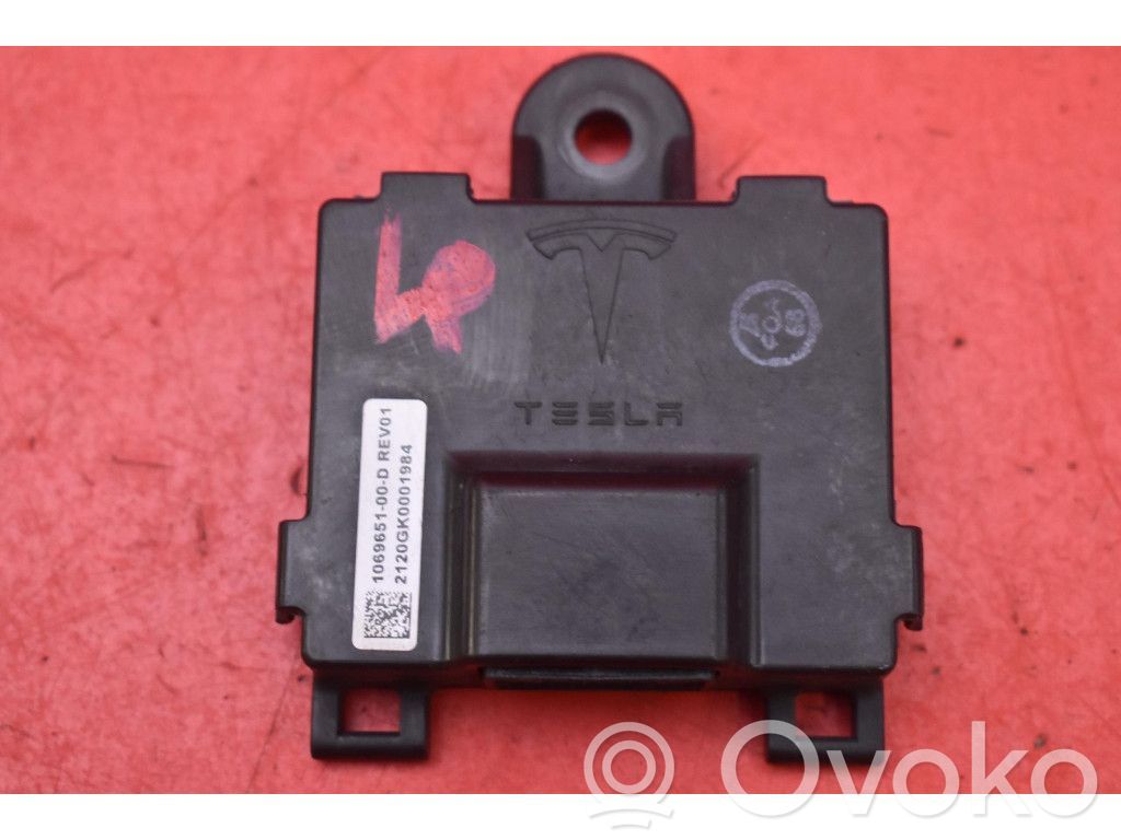 Engine control unit/module ECU   106965100D,106965100D