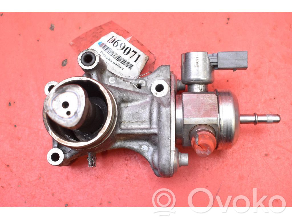 BMW 7 F01 F02 F03 F04 Pompa carburante immersa 