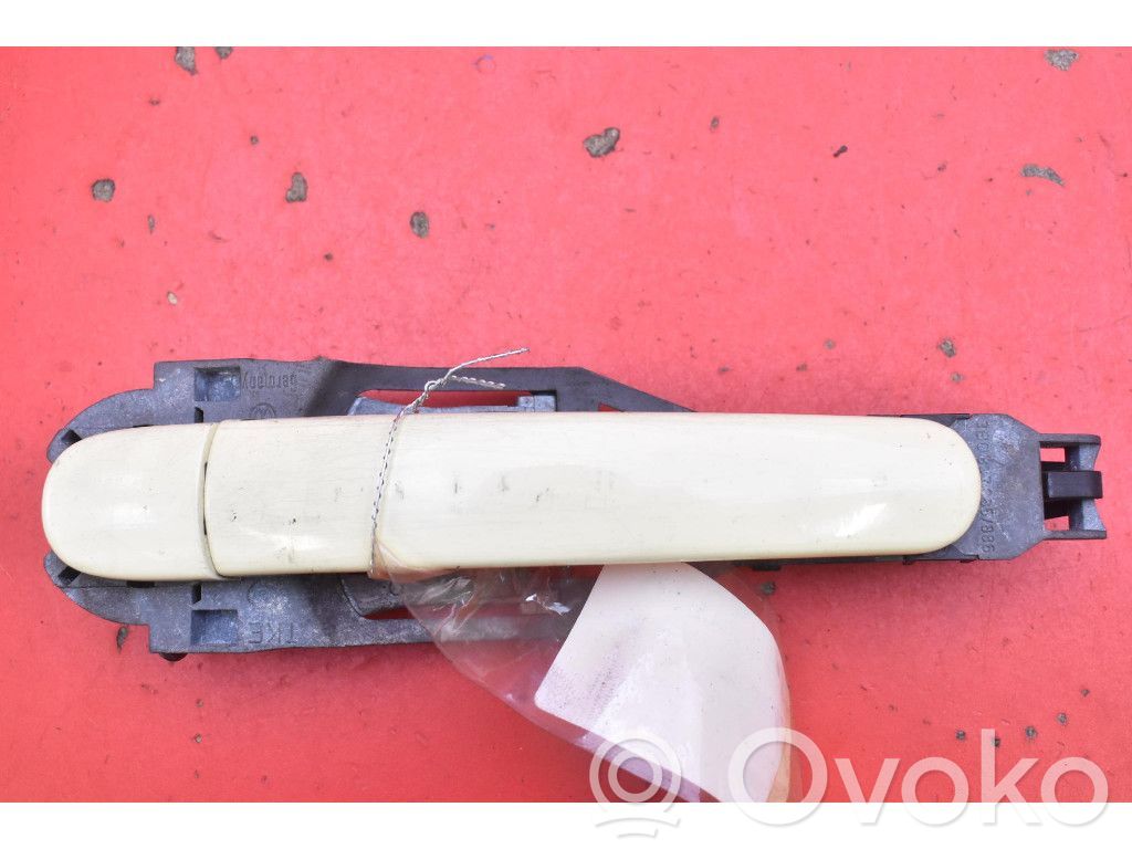 Manecilla externa puerta delantera   3B0837207,3B0837207