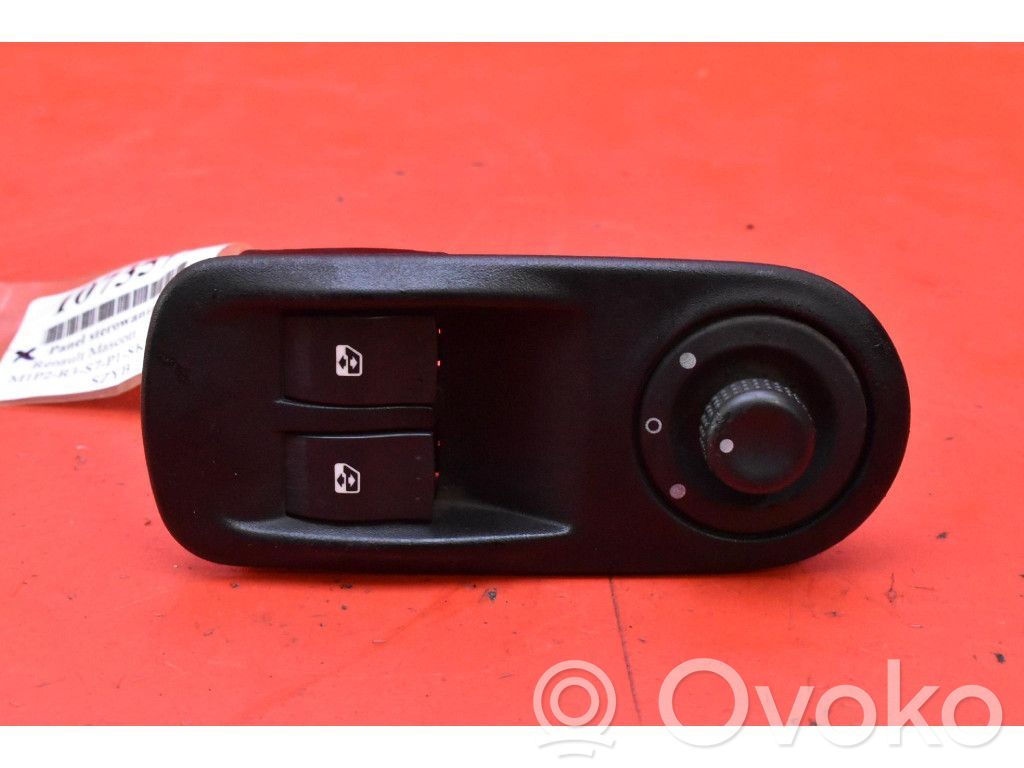 Renault Mascott Electric window control switch 