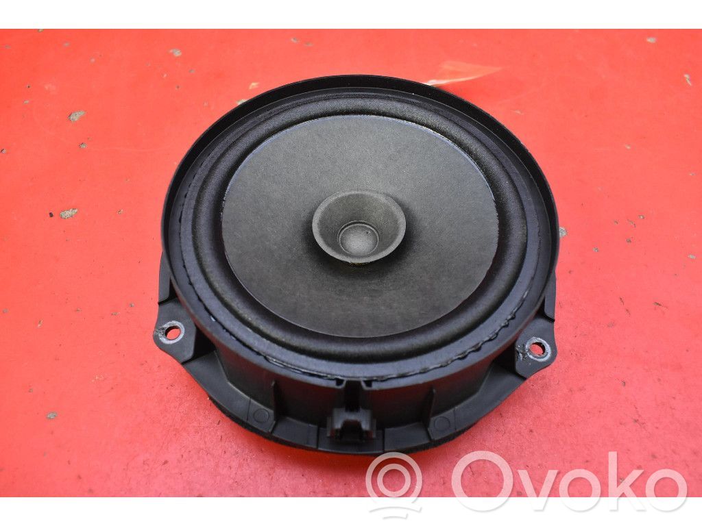 Dacia Sandero Altavoz subwoofer 