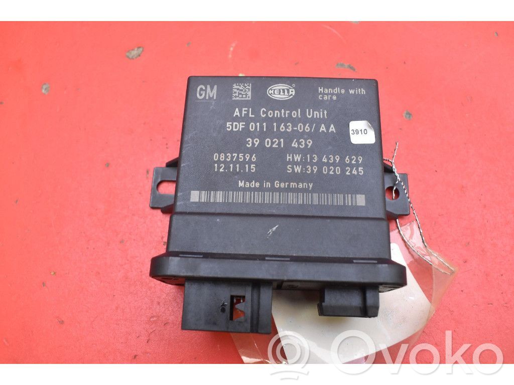 Engine control unit/module ECU   39021439,39021439