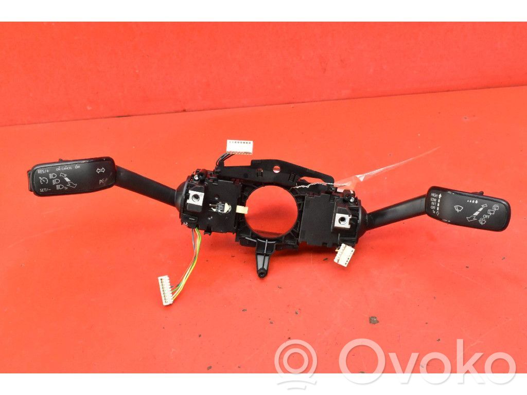 Skoda Octavia Mk3 (5E) Otros interruptores/perillas/selectores 