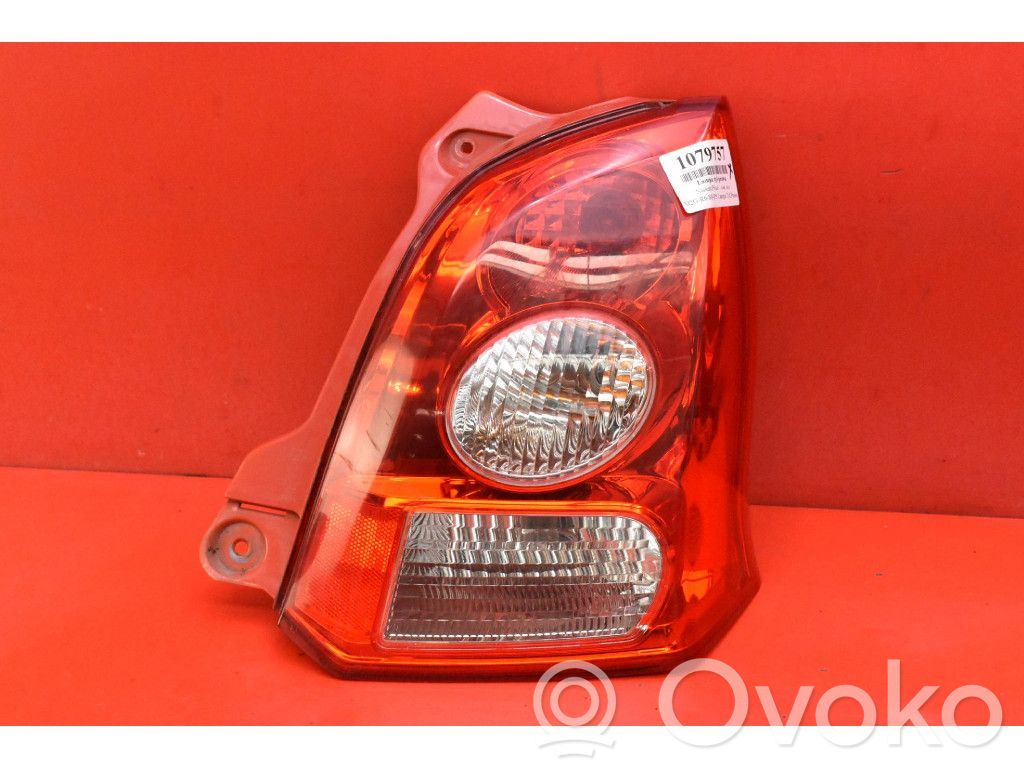 Nissan Pixo Luci posteriori 