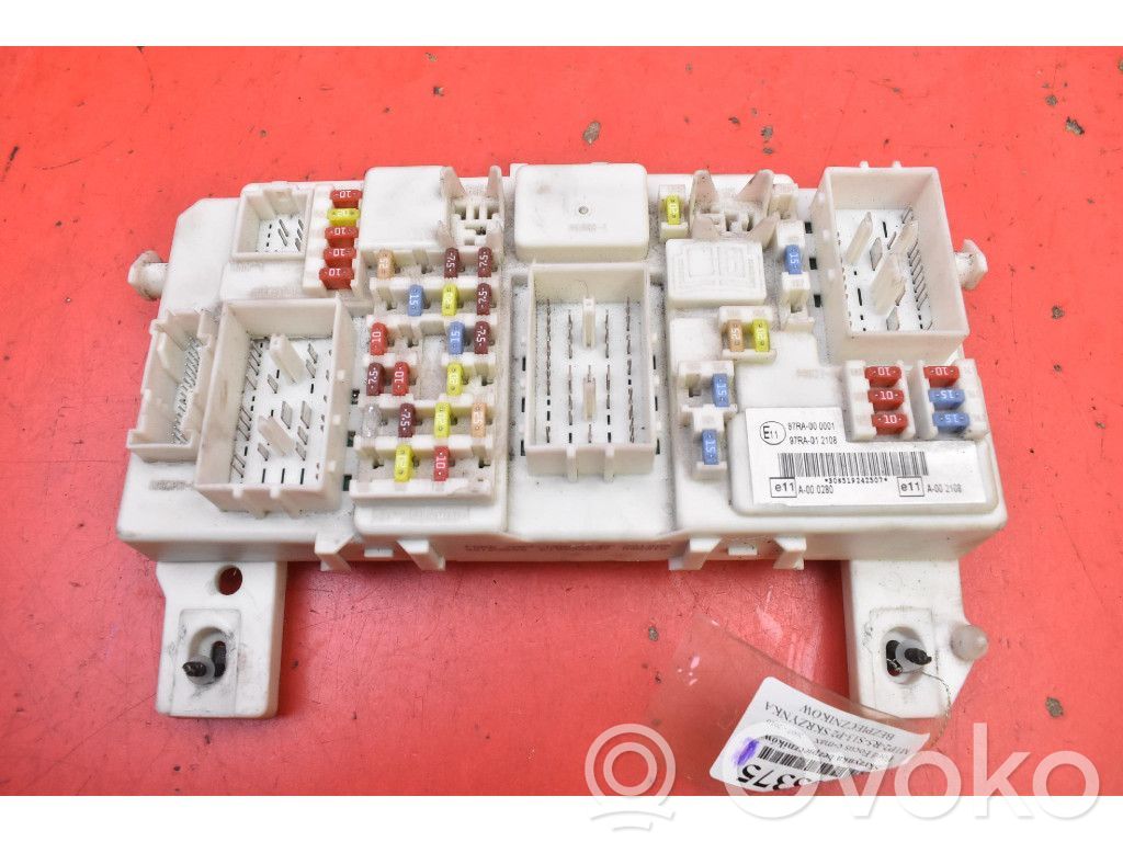 Ford C-MAX I Fuse box set 