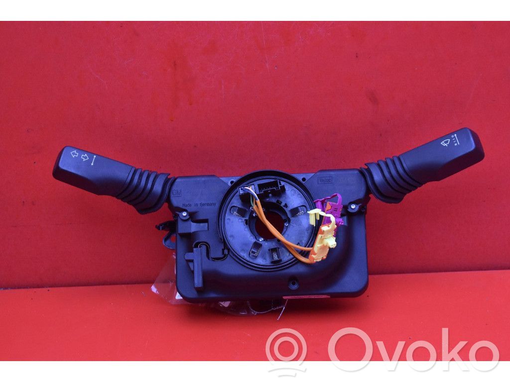 Opel Astra H Autres commutateurs / boutons / leviers 