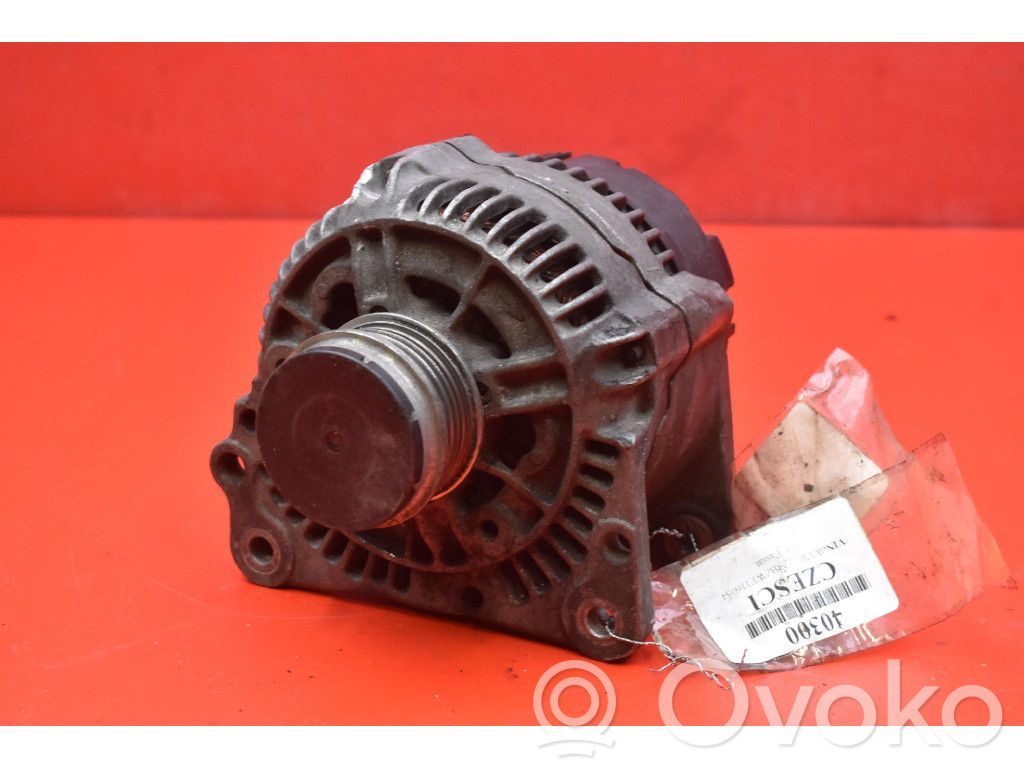 Volkswagen PASSAT B5 Alternador 