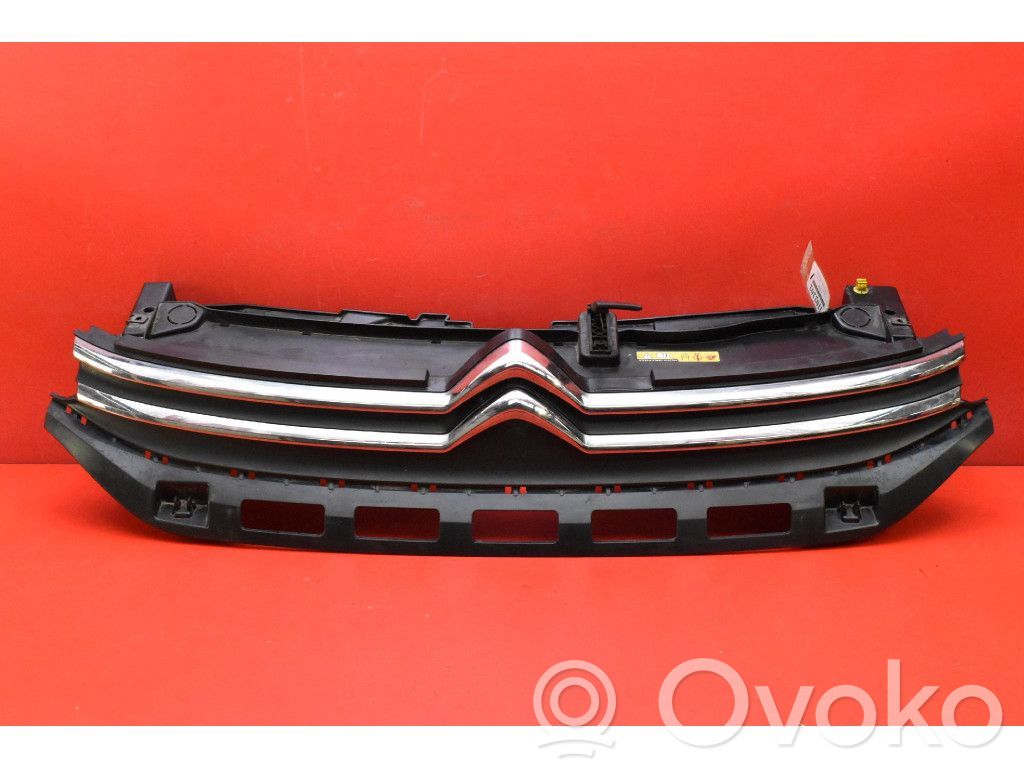 Audi 100 200 5000 C3 Griglia anteriore 