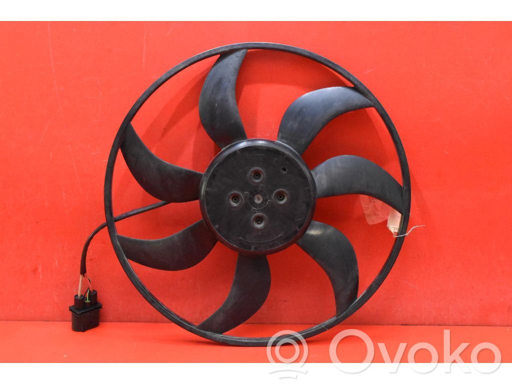 Skoda Rapid (NH) Ventilatore di raffreddamento elettrico del radiatore 