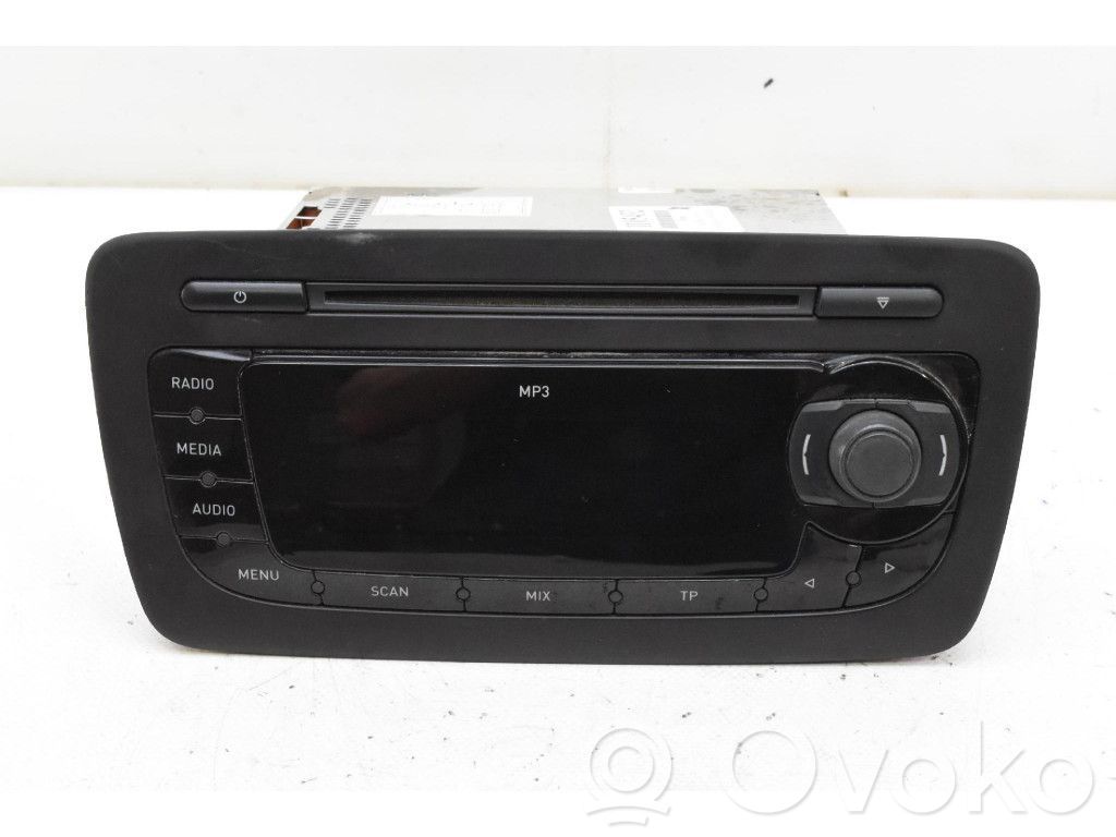 Seat Ibiza IV (6J,6P) Panel / Radioodtwarzacz CD/DVD/GPS 