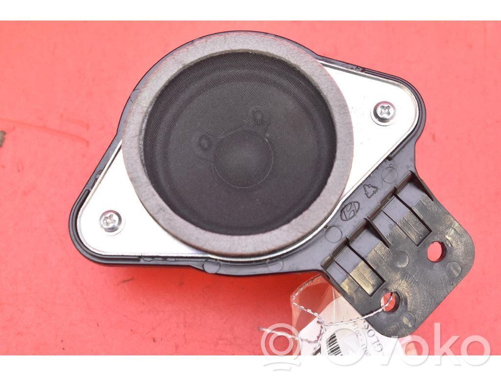 Hyundai i40 Subwoofer 