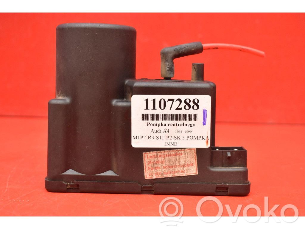 Audi A4 S4 B5 8D Pompă vacuum închidere centralizată