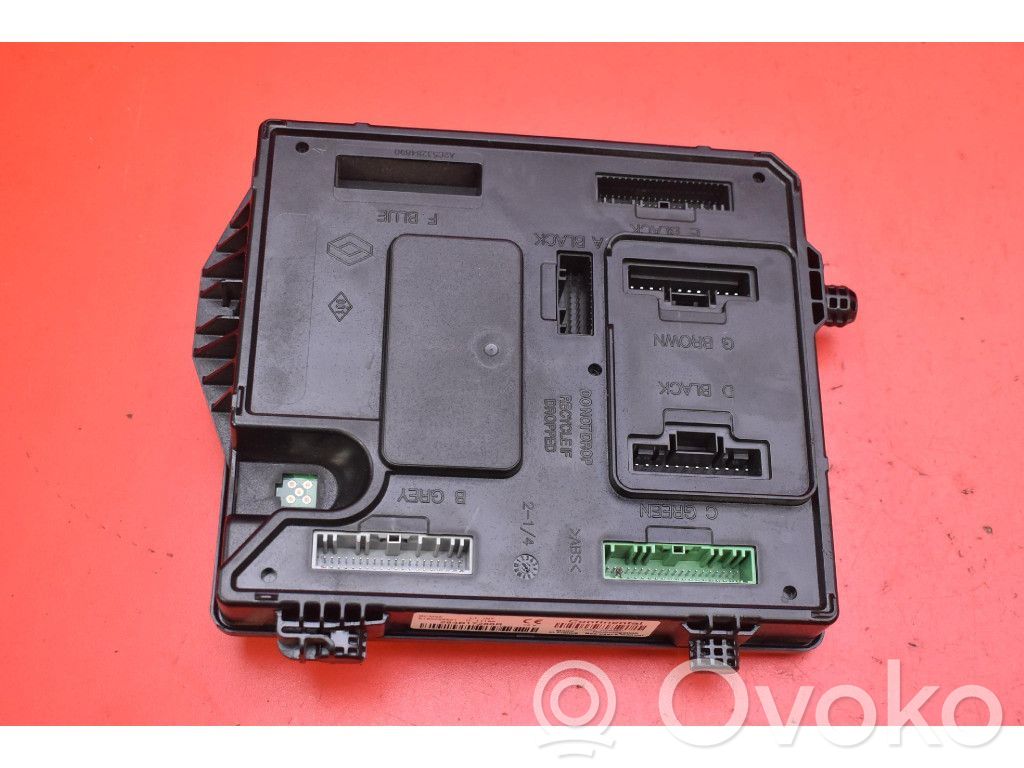 Renault Scenic III - Grand scenic III Unité de commande, module ECU de moteur