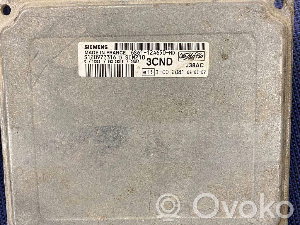 Ford Fiesta Engine control unit/module 