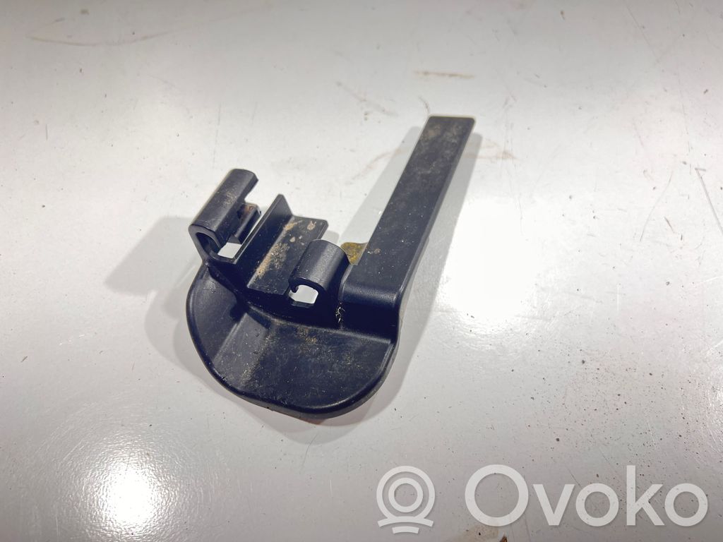 BMW 5 E60 E61 Osłona szyn przedniego fotela kierowcy 