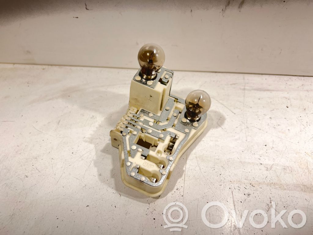 BMW 5 E60 E61 Porte ampoule de feu arrière 