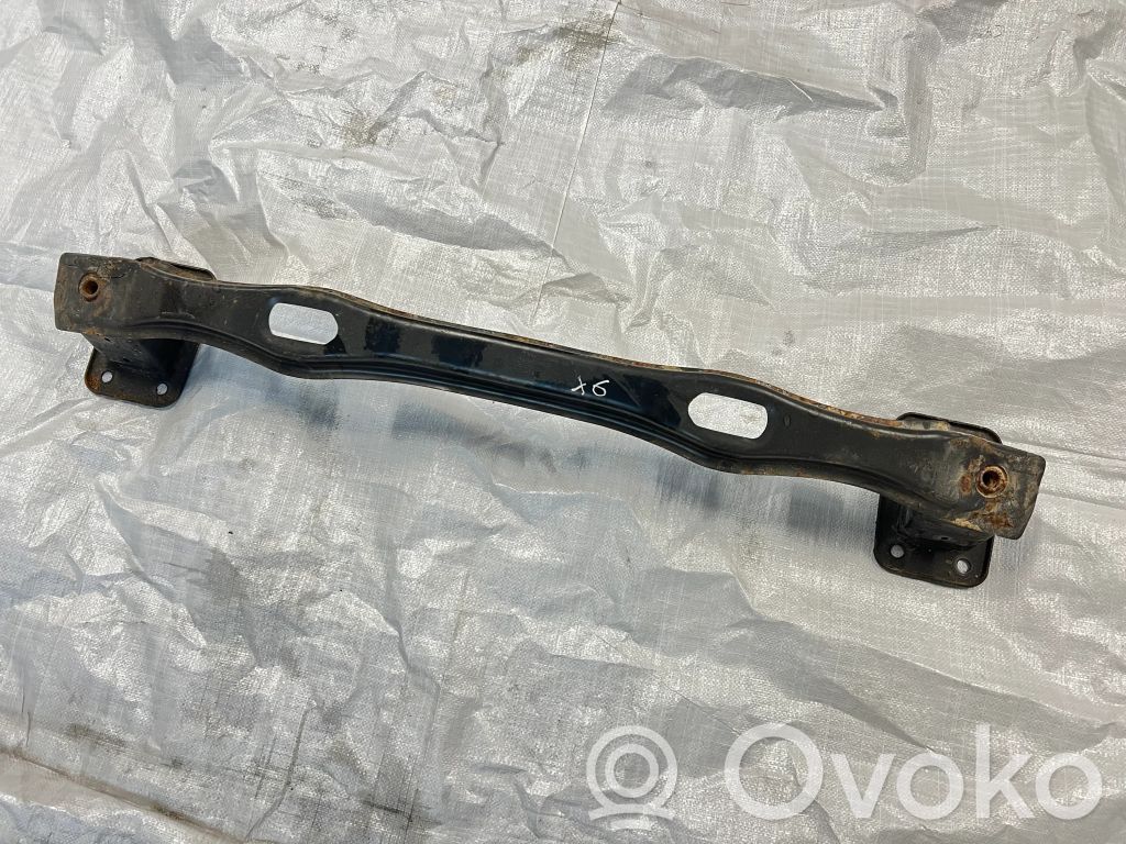 BMW X5 E70 Aizmugurējā bufera atbalsta stienis 