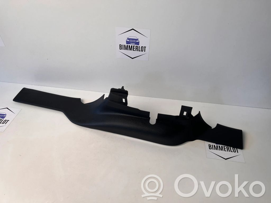 Dodge RAM B-pilarin verhoilu (alaosa) 