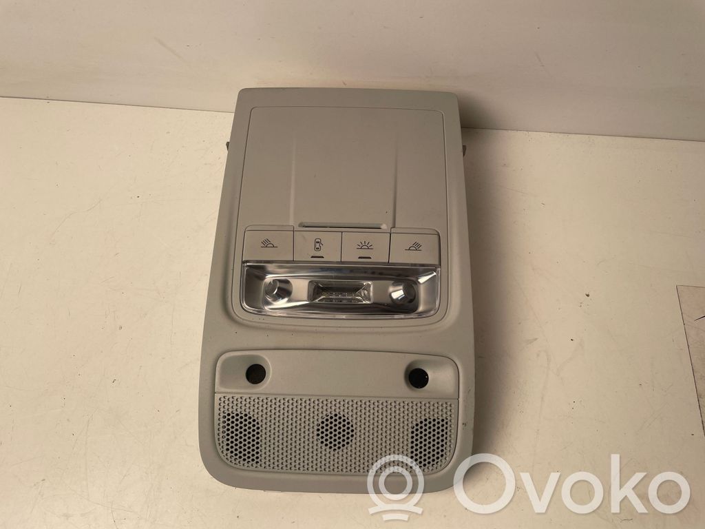 Audi A3 S3 8V Etuistuimen valo 