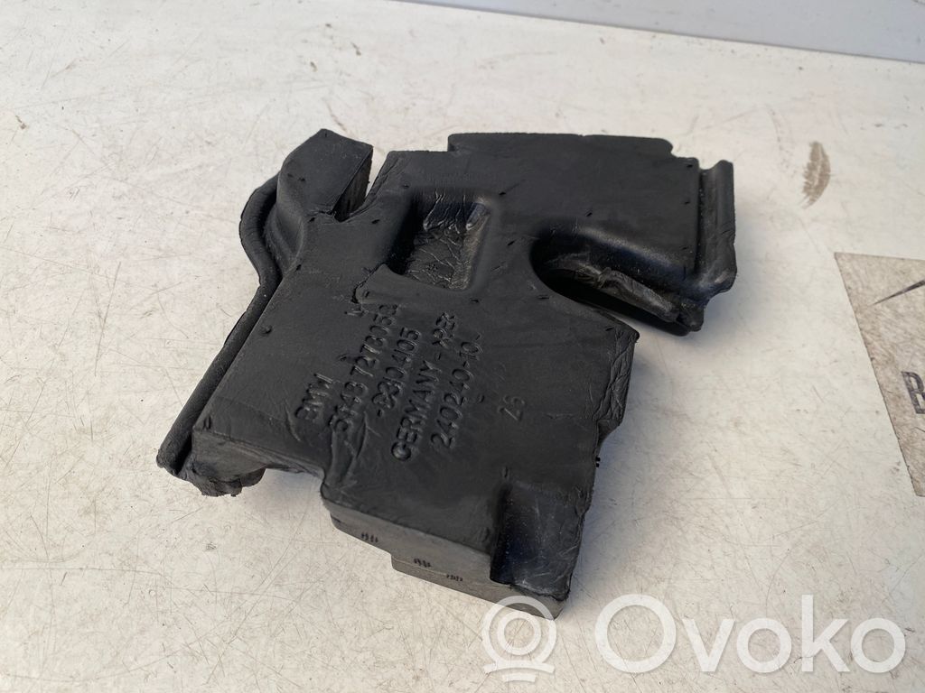 BMW X3 F25 Izolacja termiczna / wygłuszenie pokrywy / maski silnika 