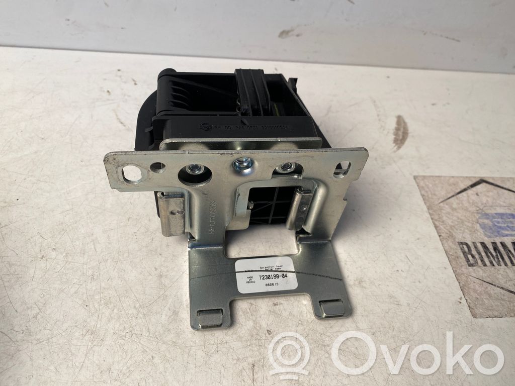 BMW X3 F25 Staffa di montaggio copertura ripiano portaoggetti 