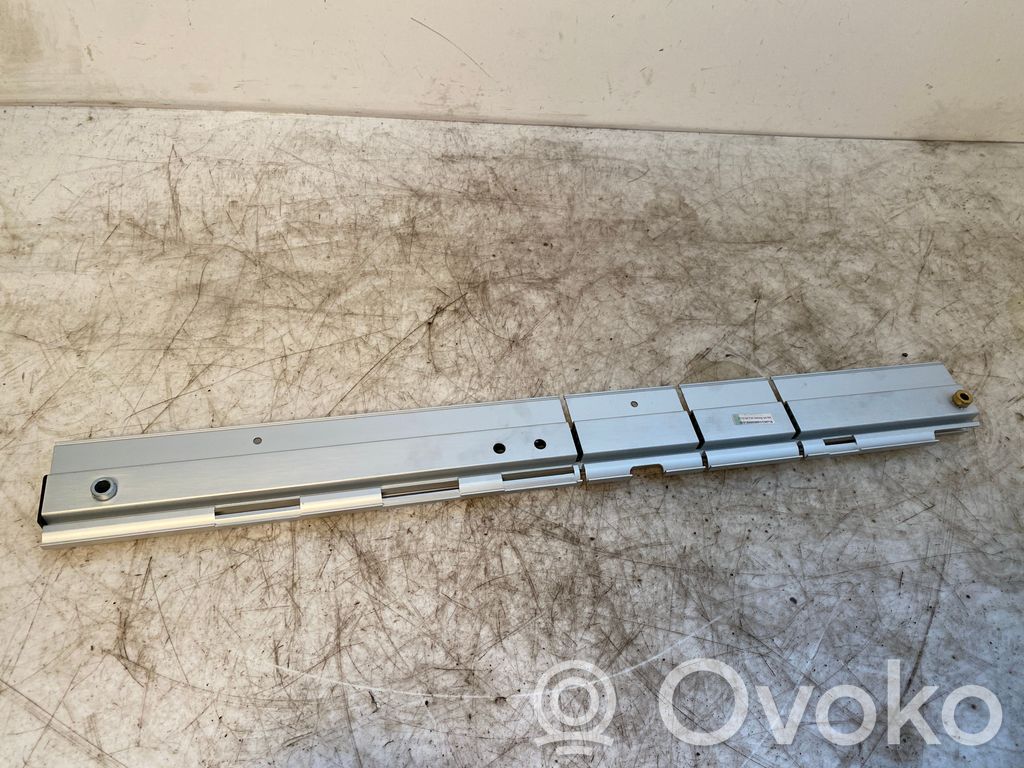 BMW X3 F25 Inne elementy wykończenia bagażnika 
