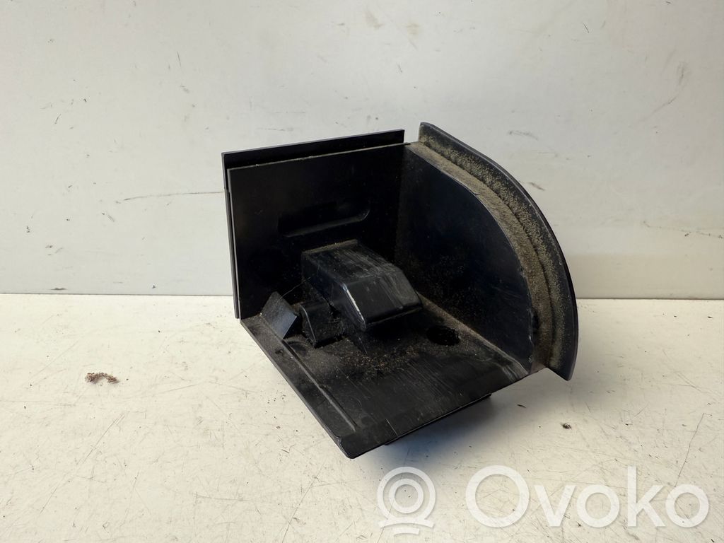 Parcel shelf load cover mount bracket   7160590