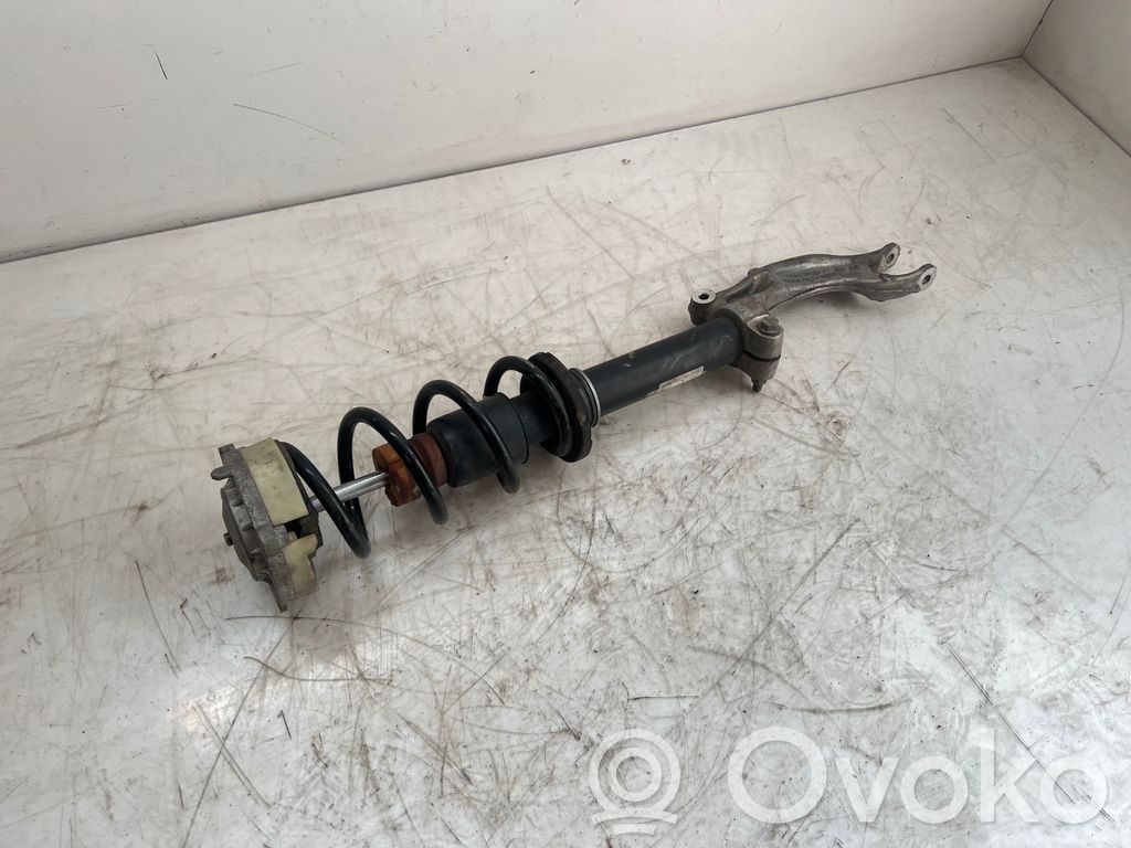 Audi A4 S4 B9 Amortyzator osi przedniej ze sprężyną 