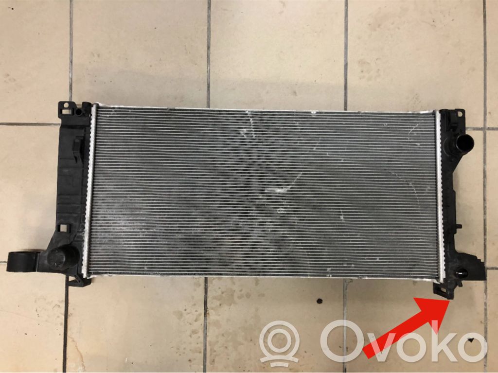 Volvo XC40 Aušinimo skysčio radiatorius 