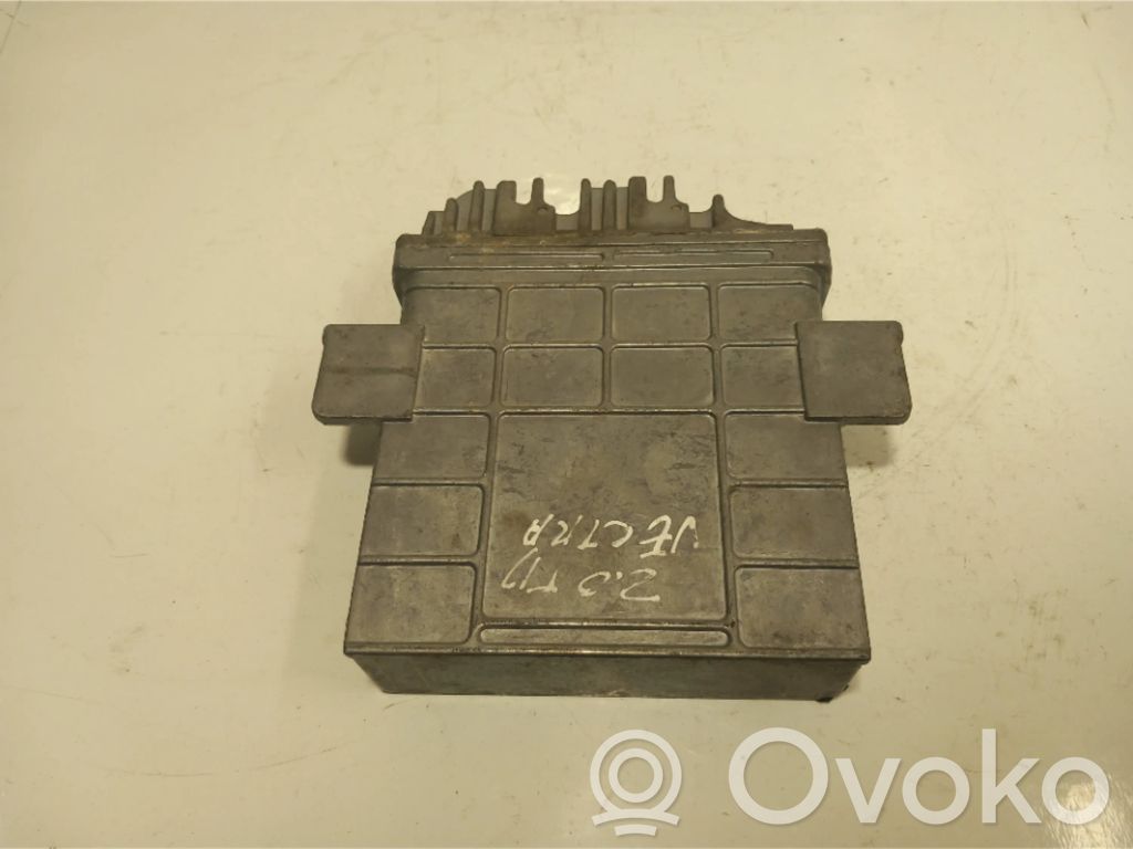 Opel Vectra B Engine control unit/module 