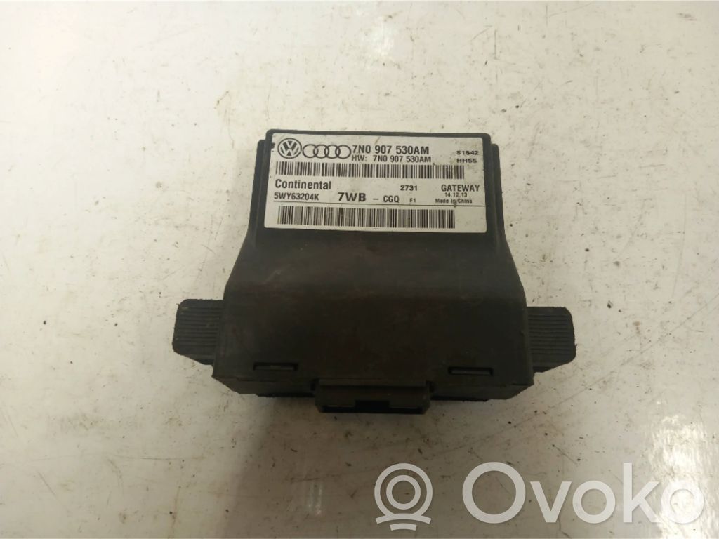 Volkswagen PASSAT B7 Módulo de control Gateway 