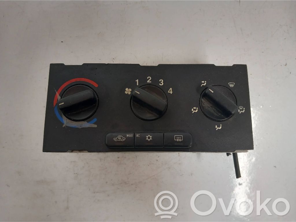 Opel Zafira A Climate control unit 