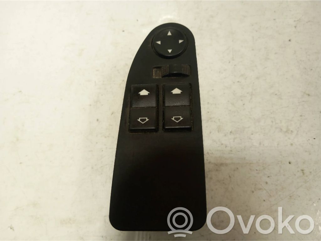BMW 5 E39 Electric window control switch 