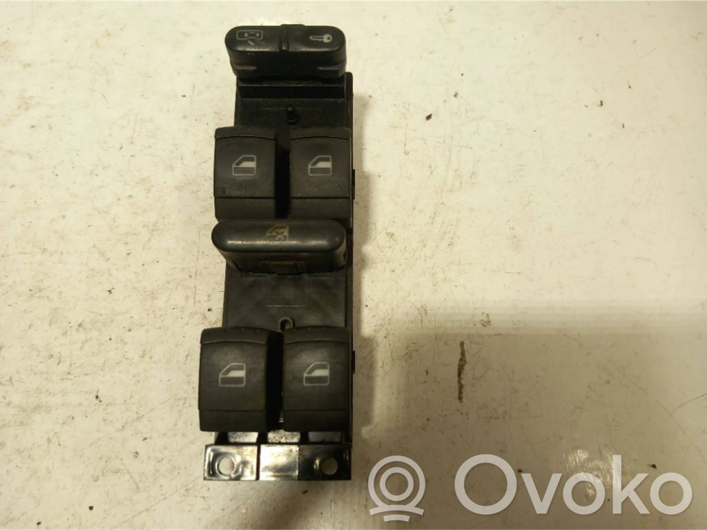 Volkswagen PASSAT B5.5 Electric window control switch 