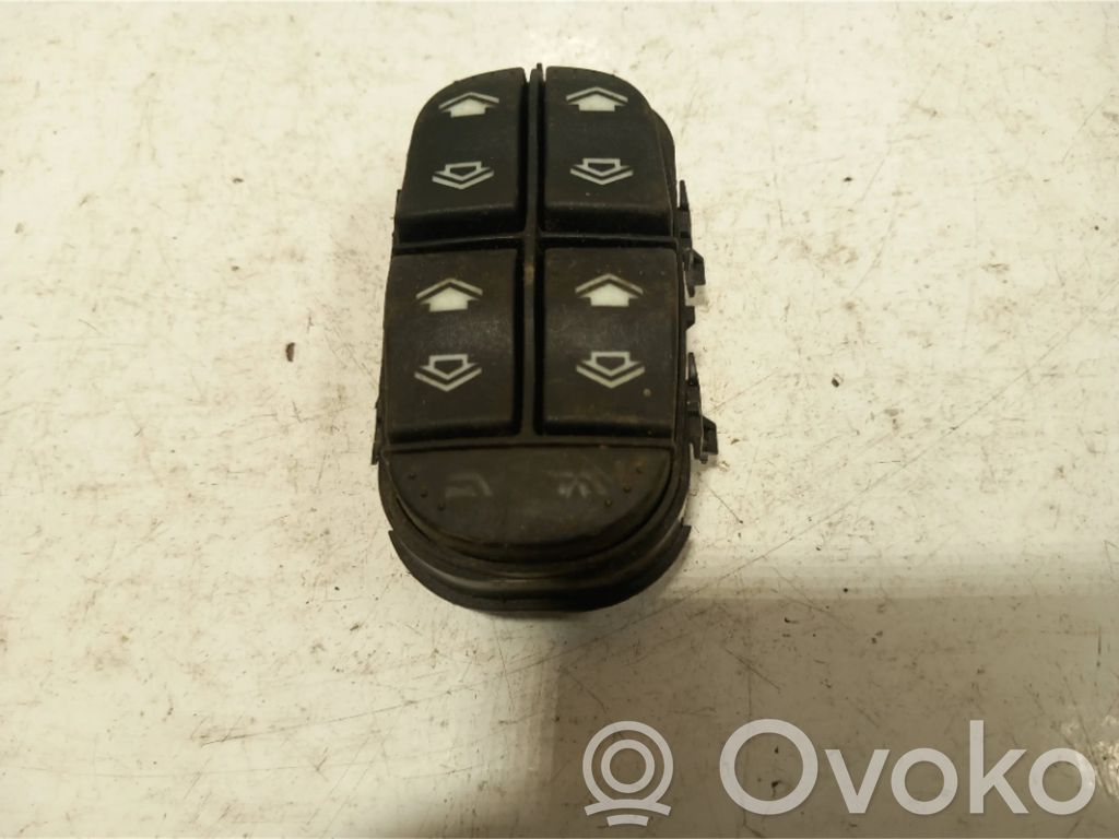 Ford Focus Electric window control switch 