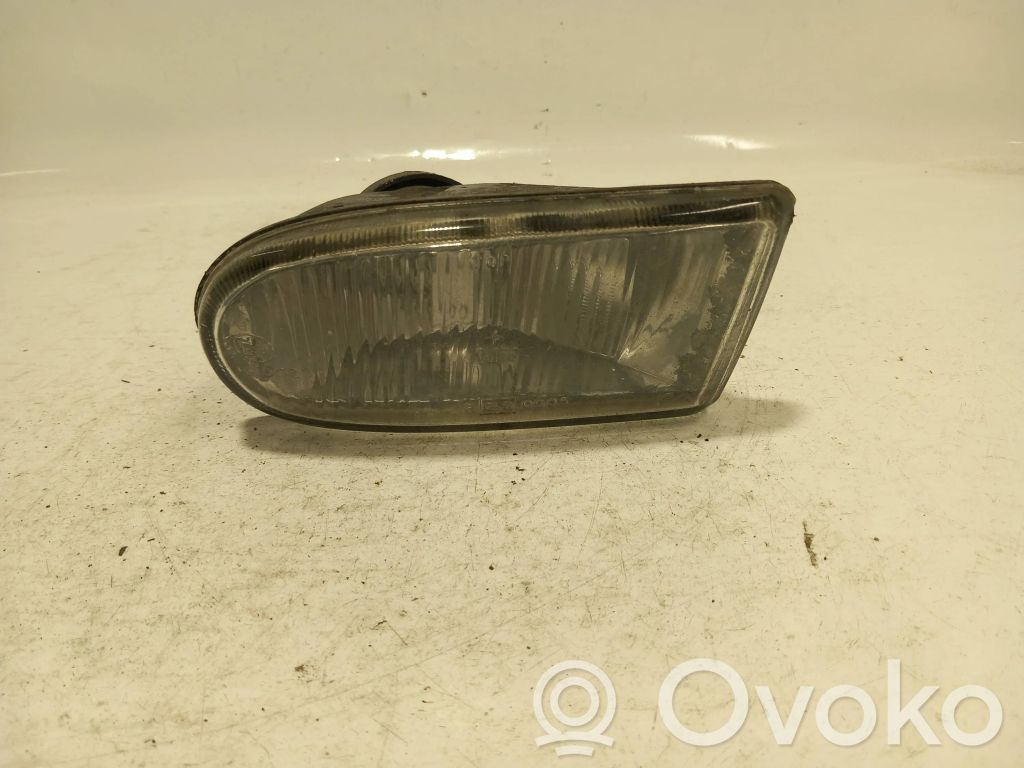 Renault 19 Miglas lukturis priekšā 