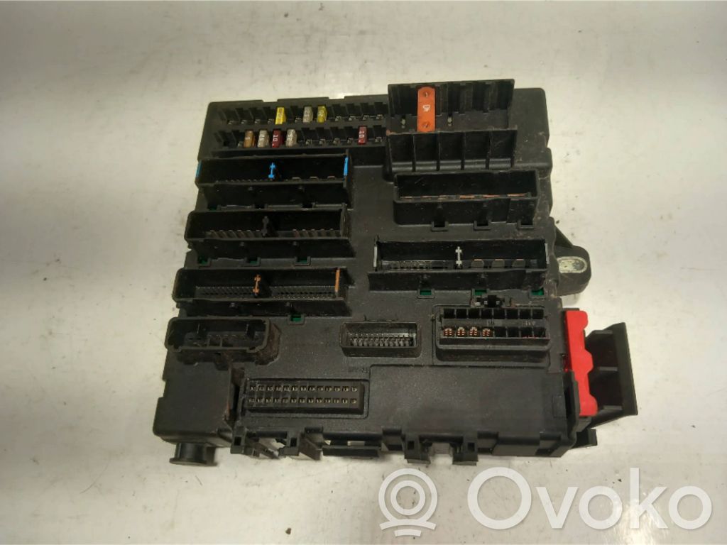 Opel Vectra C Fuse module 