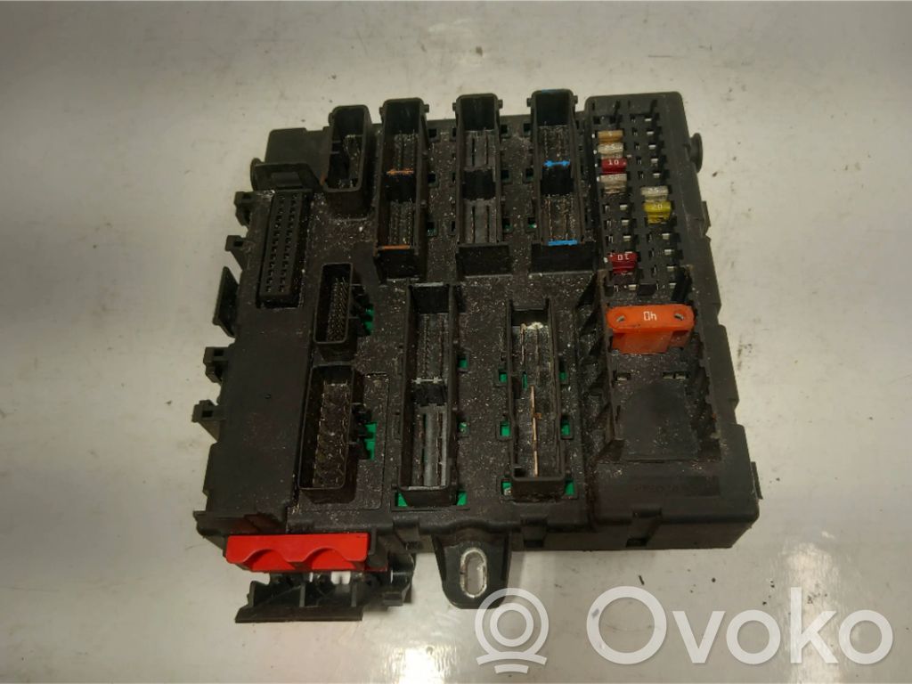 Opel Vectra C Fuse module 